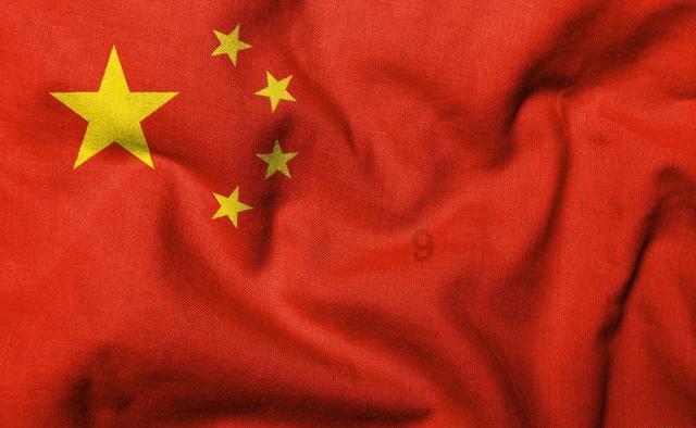 梦到一群蚂蚁在水上,在树叶上飘着?- 专业问答网站,快速获取准确答案
